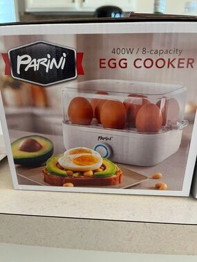 White 8-Capacity Electric Egg Cooker
